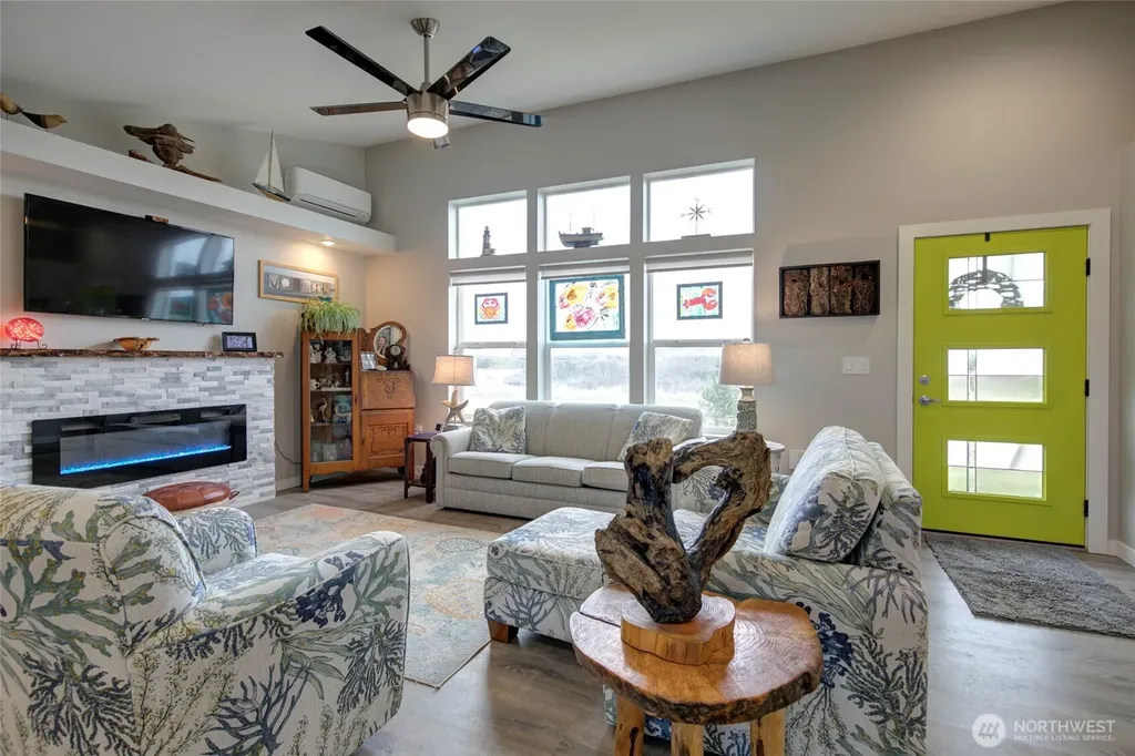 1436 Sand Pebble Avenue SW Ocean Shores WA 98569