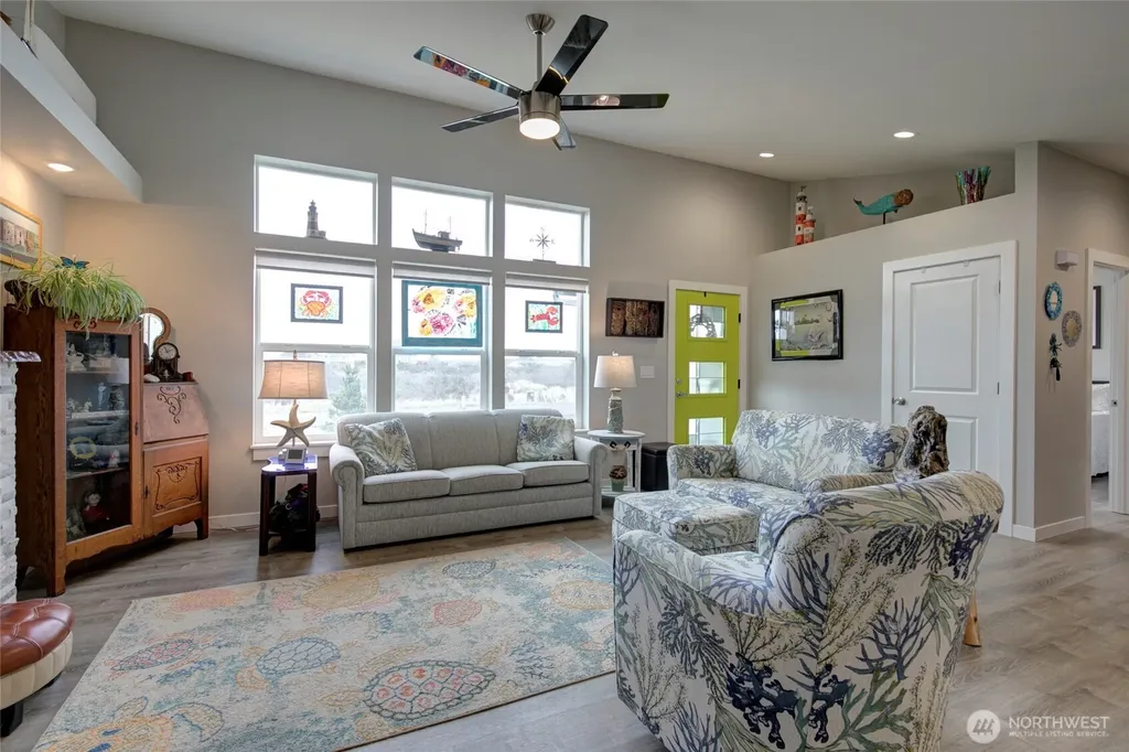 1436 Sand Pebble Avenue SW Ocean Shores WA 98569
