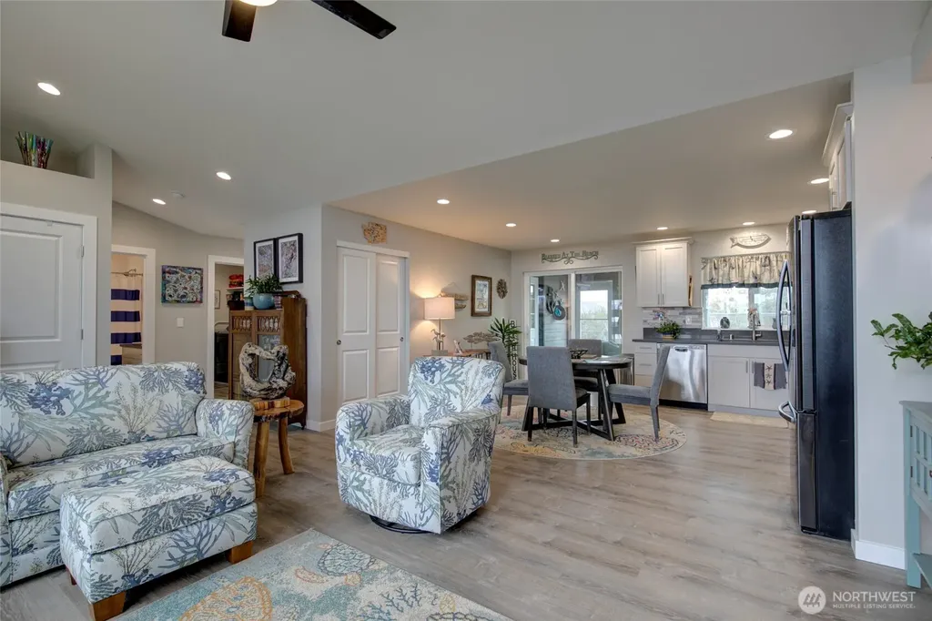 1436 Sand Pebble Avenue SW Ocean Shores WA 98569