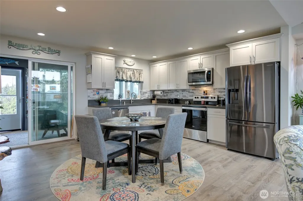 1436 Sand Pebble Avenue SW Ocean Shores WA 98569
