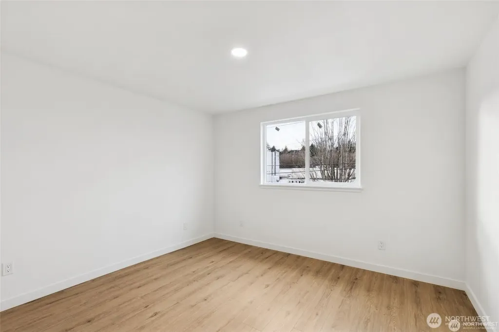 4002 Courtland Place S Seattle WA 98118