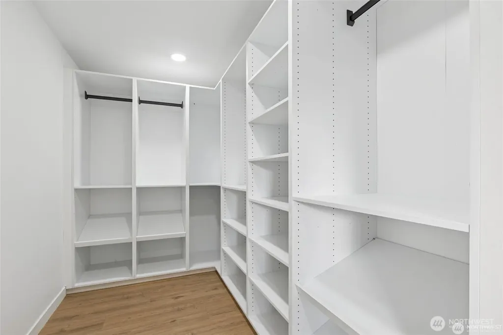 4002 Courtland Place S Seattle WA 98118