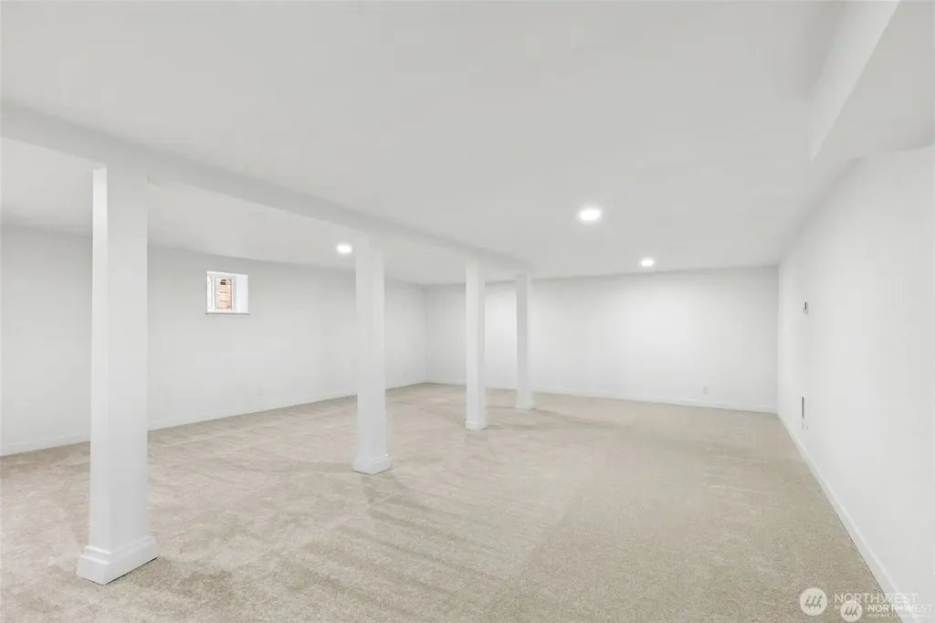 4002 Courtland Place S Seattle WA 98118