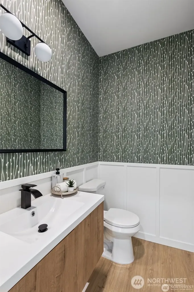 4002 Courtland Place S Seattle WA 98118