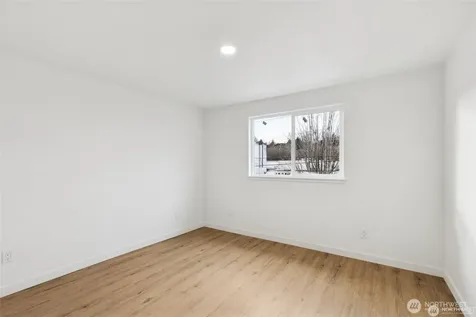 4002 Courtland Place S Seattle WA 98118