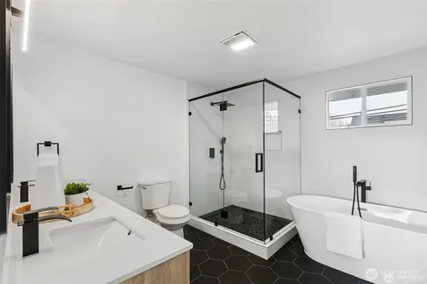 4002 Courtland Place S Seattle WA 98118