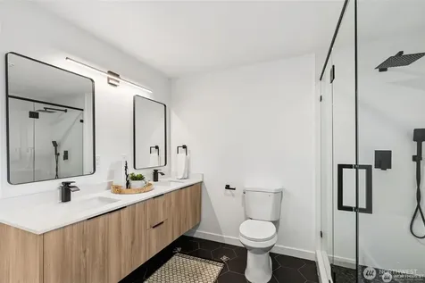 4002 Courtland Place S Seattle WA 98118