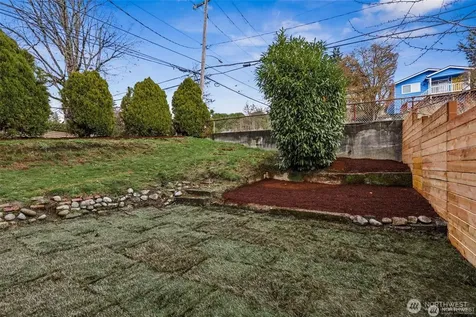 4002 Courtland Place S Seattle WA 98118