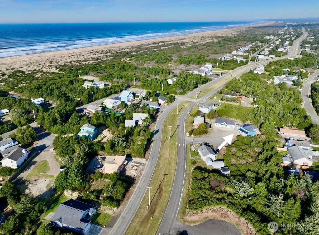 718 Reporter Court Ocean Shores WA 98569