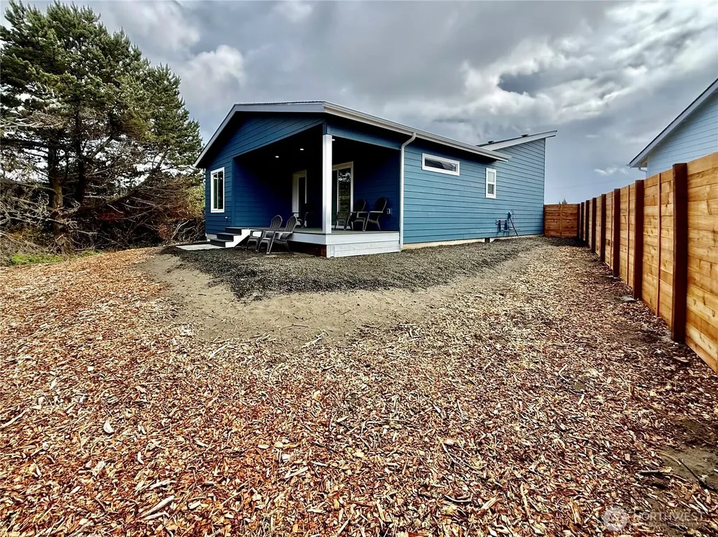 718 Reporter Court Ocean Shores WA 98569