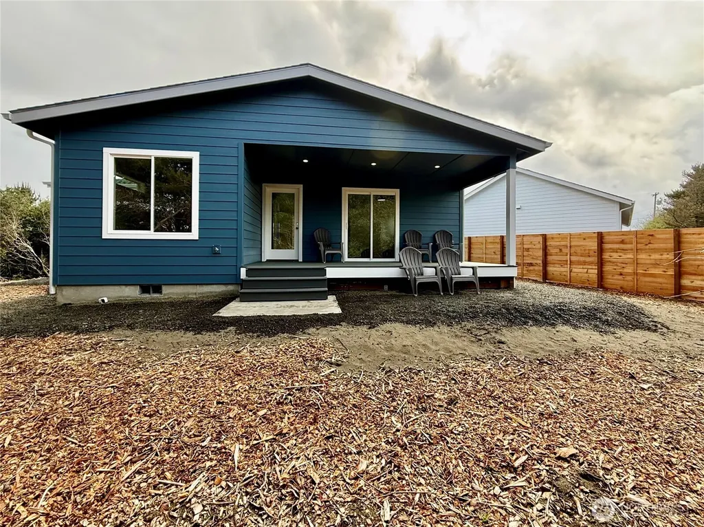 718 Reporter Court Ocean Shores WA 98569