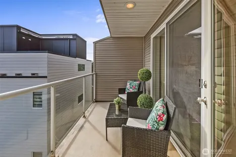 559 Mcgraw Street Seattle WA 98109