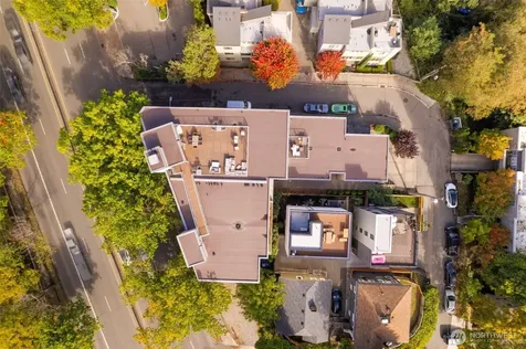 559 Mcgraw Street Seattle WA 98109