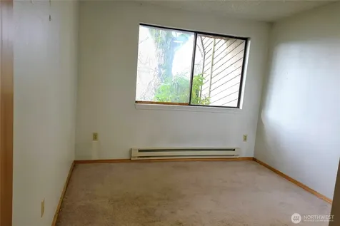 12421 74th Lane Seattle WA 98178