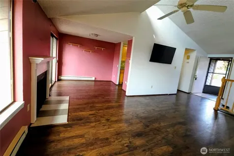 12421 74th Lane Seattle WA 98178