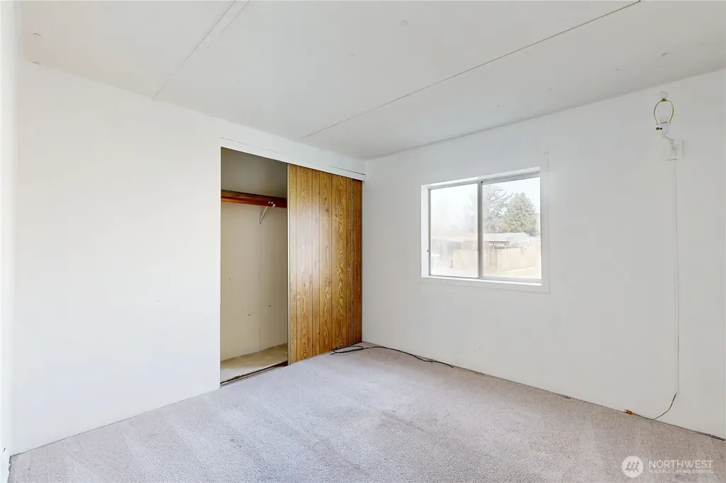 976 NE Dawson Avenue College Place WA 99324