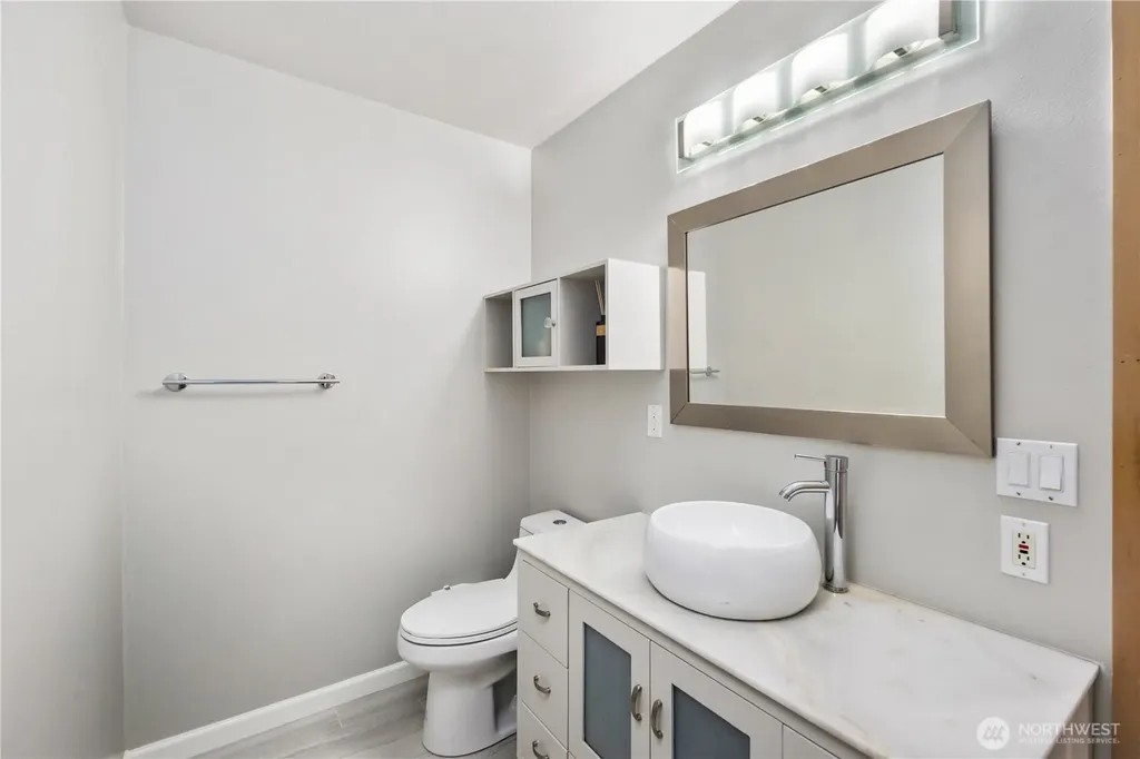 6021 158th Place NE Redmond WA 98052
