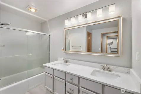 6021 158th Place NE Redmond WA 98052
