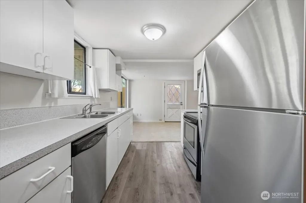 6251 3rd Avenue NW Seattle WA 98107