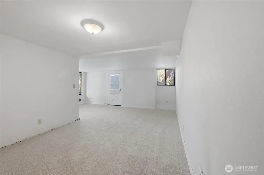 6251 3rd Avenue NW Seattle WA 98107