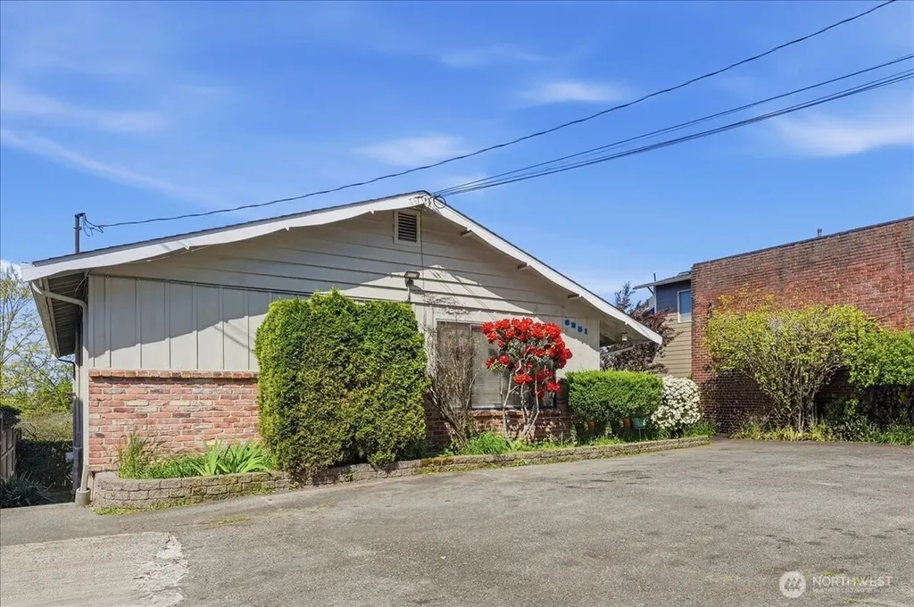 6251 3rd Avenue NW Seattle WA 98107
