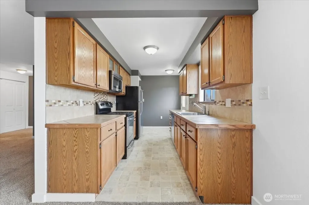 6251 3rd Avenue NW Seattle WA 98107