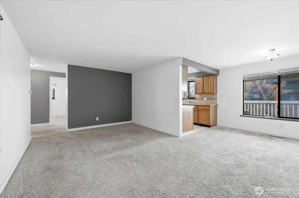 6251 3rd Avenue NW Seattle WA 98107