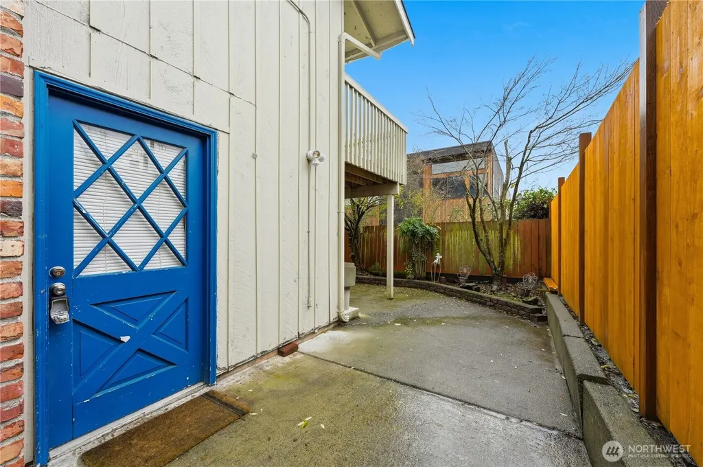 6251 3rd Avenue NW Seattle WA 98107