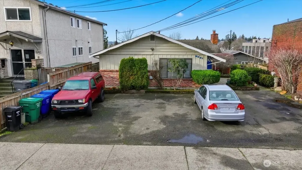 6251 3rd Avenue NW Seattle WA 98107