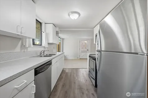6251 3rd Avenue NW Seattle WA 98107