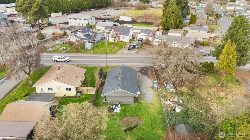 10908 Valley Avenue E Puyallup WA 98372