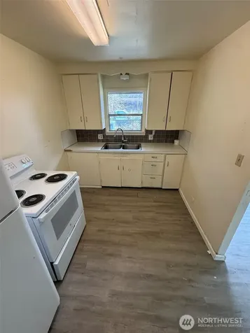 10908 Valley Avenue E Puyallup WA 98372