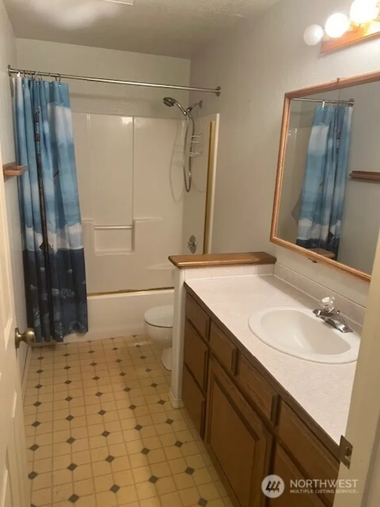 19944 Carper Road SW Rochester WA 98579