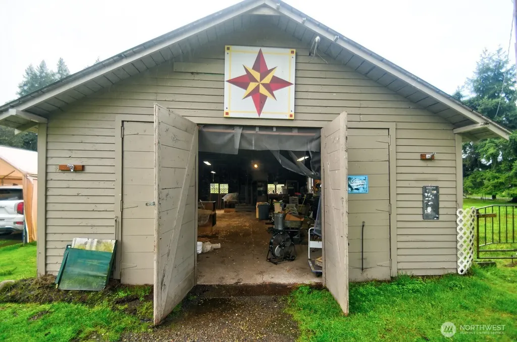 19944 Carper Road SW Rochester WA 98579