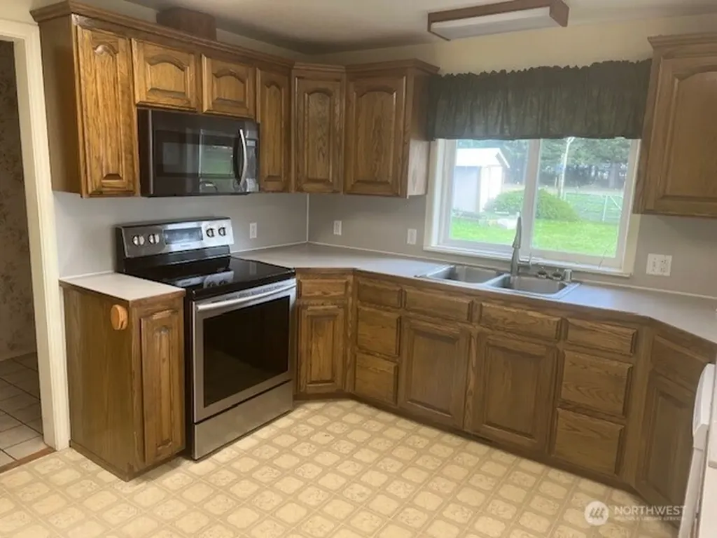 19944 Carper Road SW Rochester WA 98579