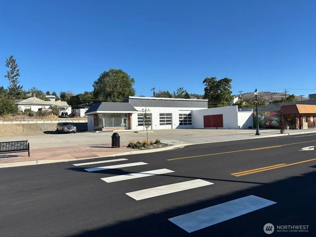 305 Whitcomb Ave S Tonasket WA 98855