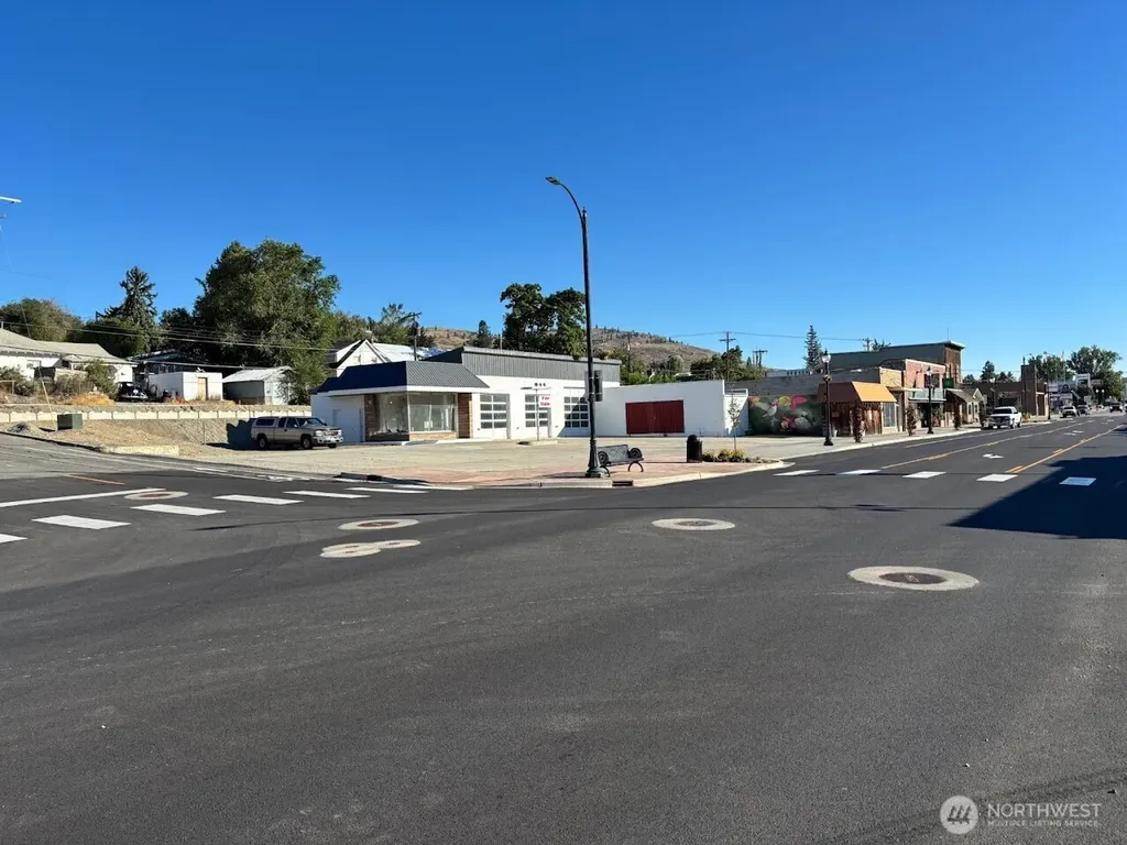 305 Whitcomb Ave S Tonasket WA 98855