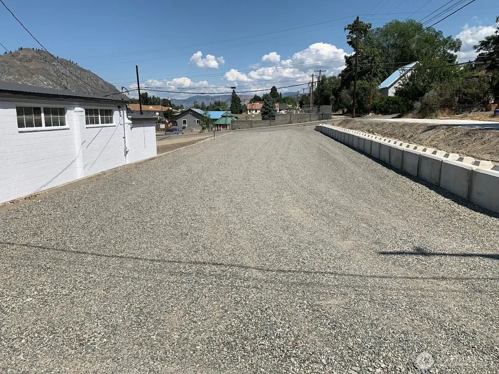 305 Whitcomb Ave S Tonasket WA 98855