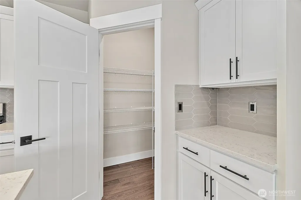 14307 SE 284th Place Kent WA 98042