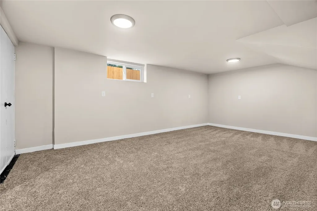 5008 N Visscher Street Tacoma WA 98407