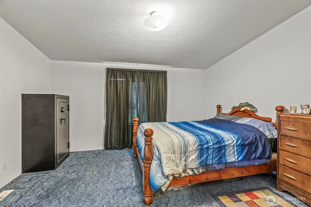 1337 South Silverlake Road Castle Rock WA 98611