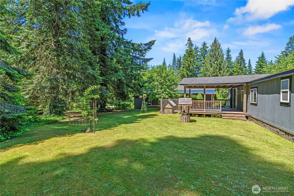 1337 South Silverlake Road Castle Rock WA 98611