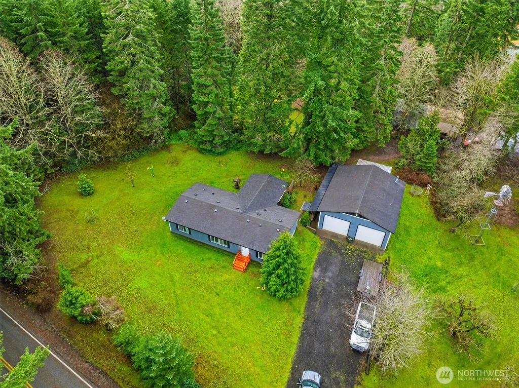 1337 South Silverlake Road Castle Rock WA 98611