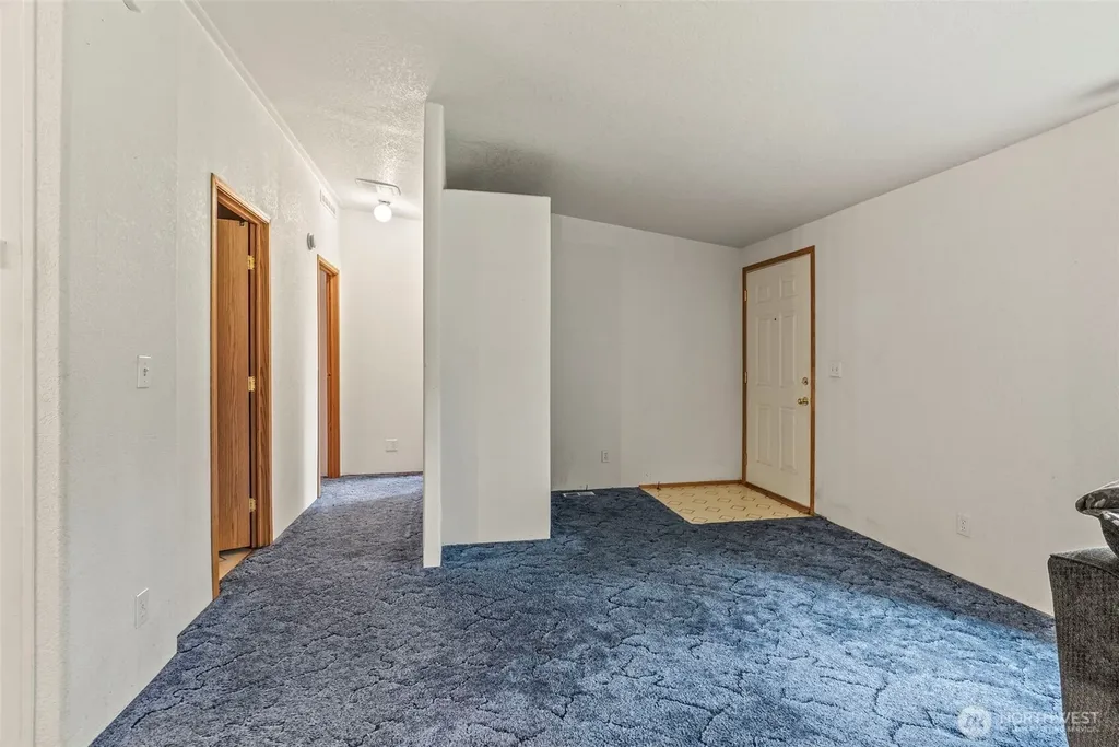 1337 South Silverlake Road Castle Rock WA 98611