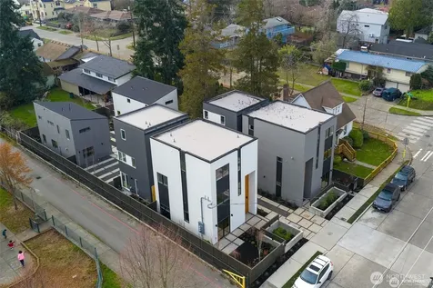 4411 S Holly Street Seattle WA 98118