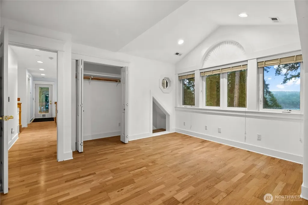 22415 S Herron Boulevard NW Lakebay WA 98349