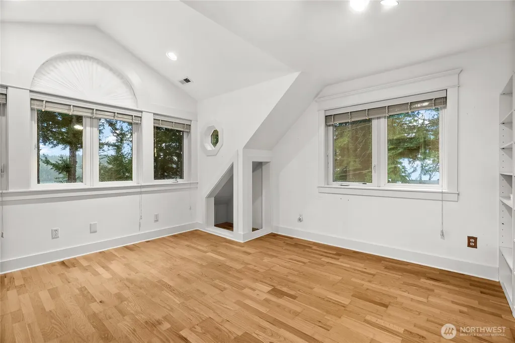 22415 S Herron Boulevard NW Lakebay WA 98349