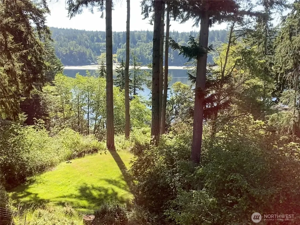22415 S Herron Boulevard NW Lakebay WA 98349