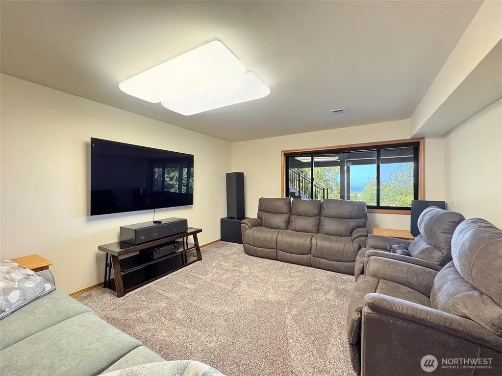 412 Doe Run Road Sequim WA 98382