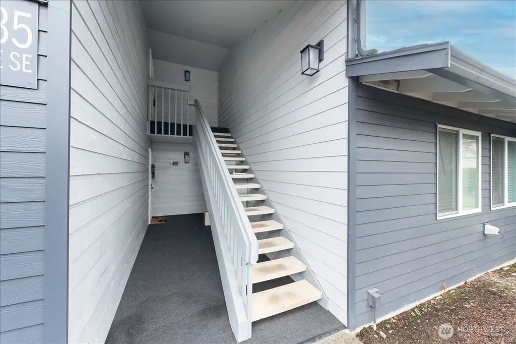 25735 115th Avenue SE Kent WA 98030